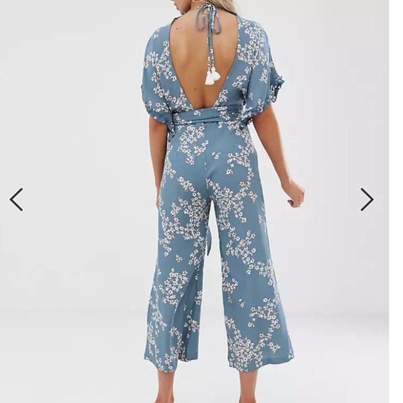 NWT Faithfull the Brand Blue Floral V Neck Ruffle Jumpsuit - Picture 2 of 13